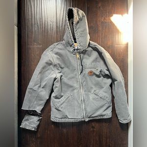 Woman’s Large Carhartt Jacket
